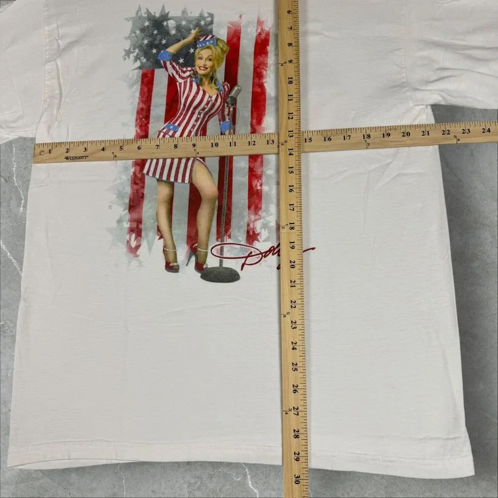 Vintage Dolly Parton WW2 Style Pin Up Model USA Flag Y2K Tour Concert TShirt - L - Picture 6 of 7